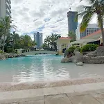 Towers Of Chevron Renaissance Resort Apartment